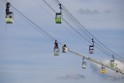 Koelner Seilbahn Gondel blieb haengen Koeln Linksrheinisch P552